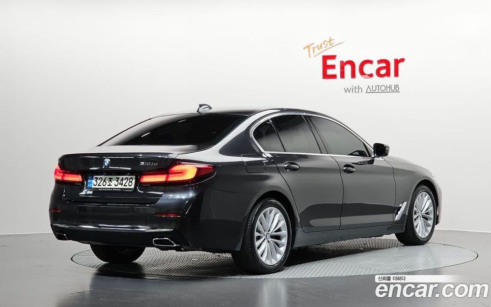 BMW 530e Luxury G30 2021