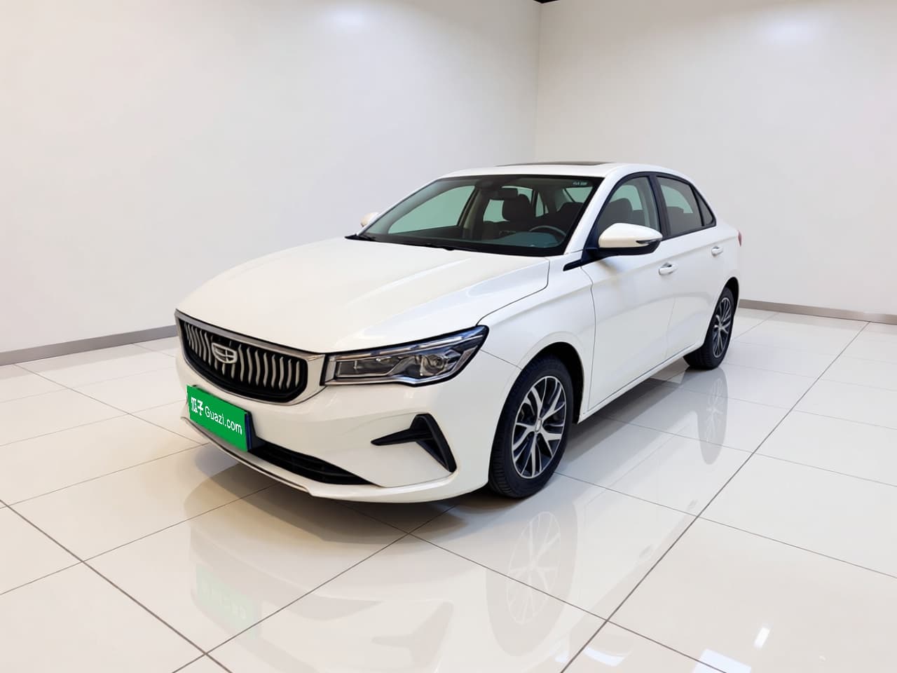 Geely Emgrand 2022