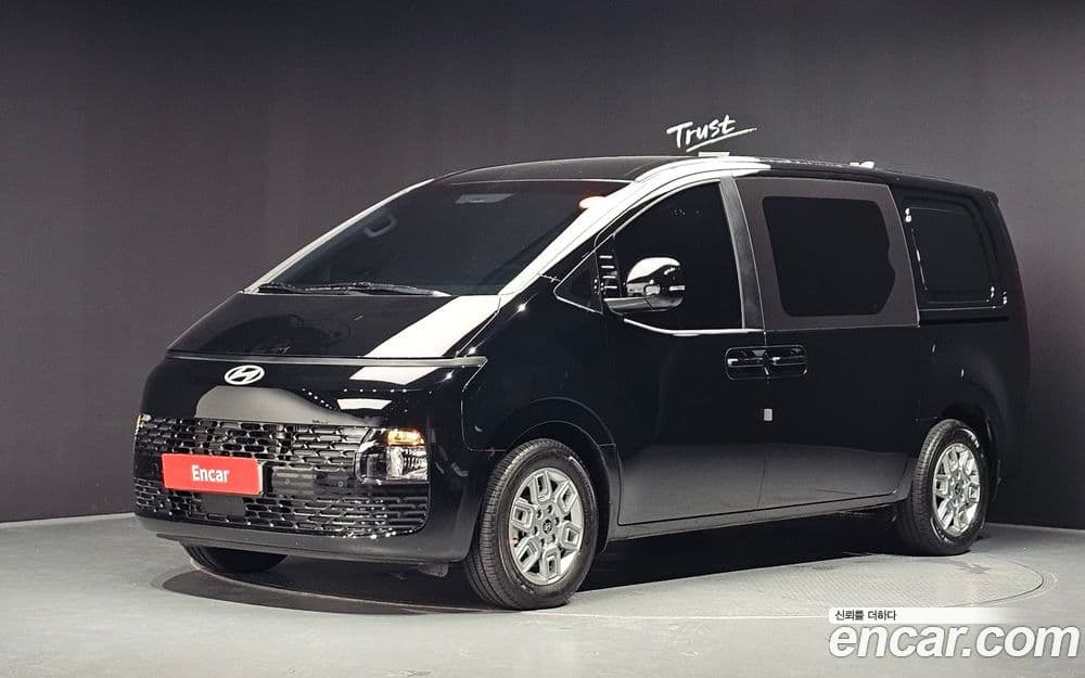 Hyundai Staria HEV 1.6 Cargo 5-Seater 2025