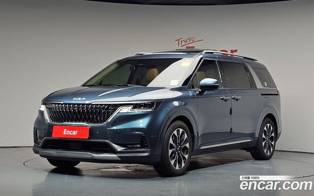Kia Carnival Gasoline 9-Seater Signature 4-е пок. 2023