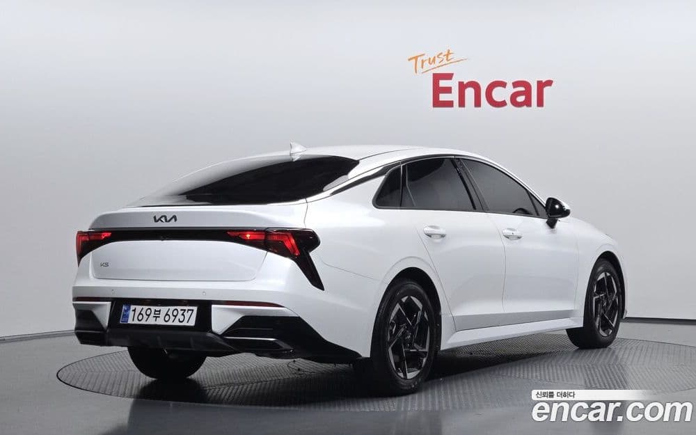 Kia K5 2.0 3-е пок. 2025
