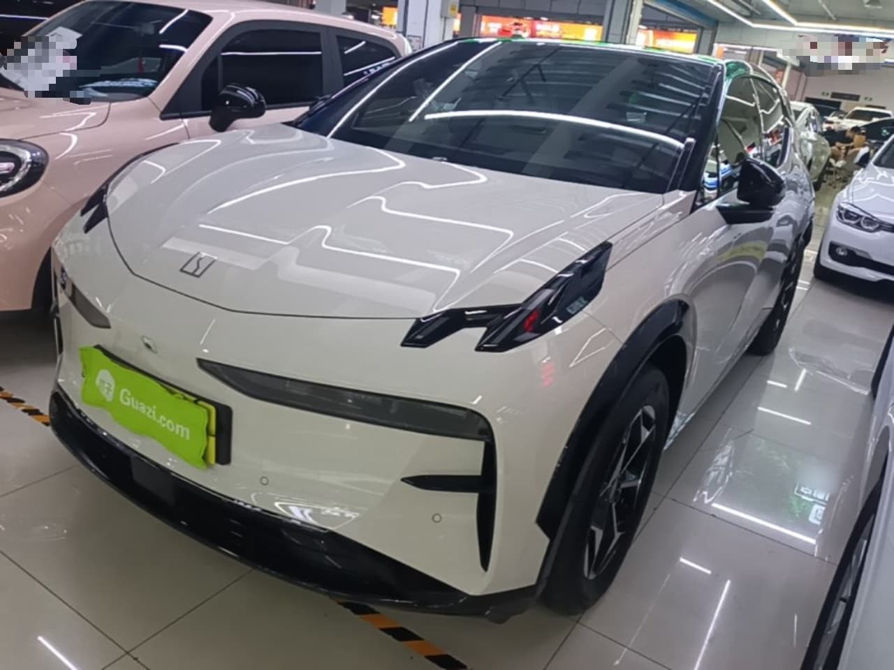 Zeekr X 2025
